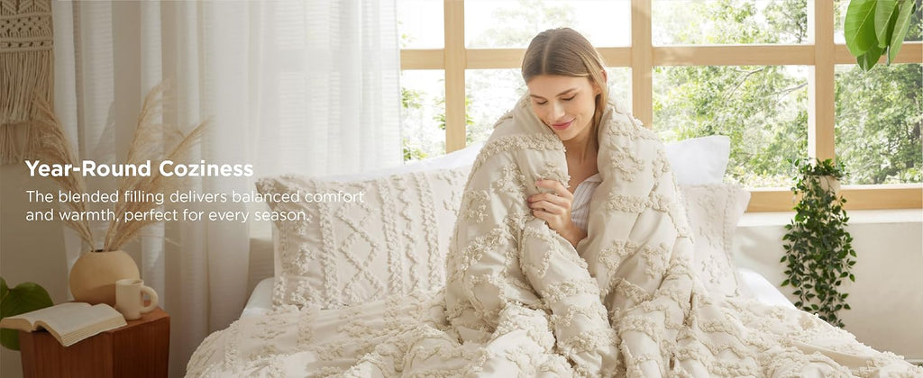 Bedsure Tufted Queen Comforter Set, 3 Pieces, Beige