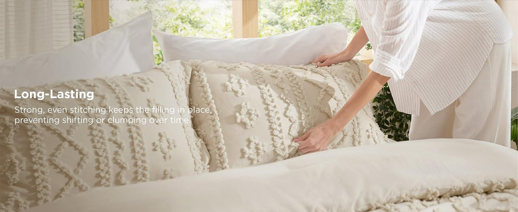 Bedsure Tufted Queen Comforter Set, 3 Pieces, Beige