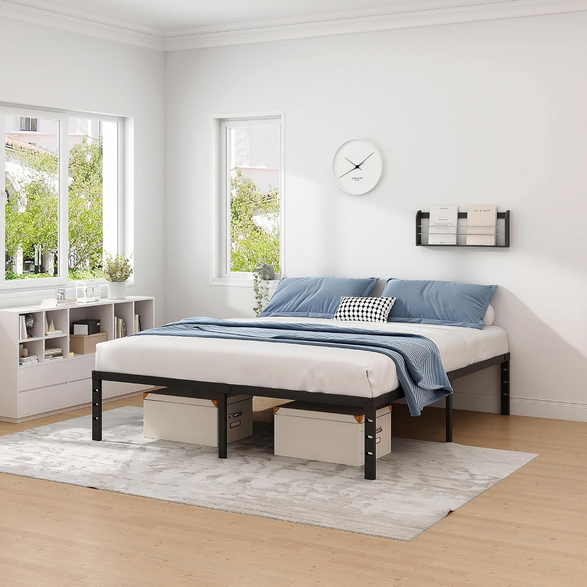 NEW JETO Queen Metal Bed Frame, 14-Inch Platform, Black